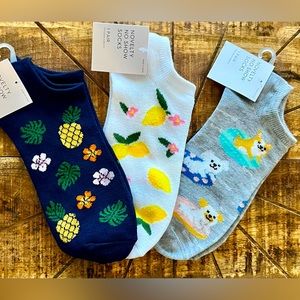 3 pairs of Adult Novelty socks-shoe size-(9-11)